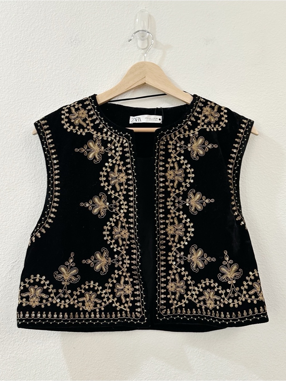 Zara The Daisy Velvet Embroidered Cropped Vest Open Front Boho Size Large - Picture 2 of 10